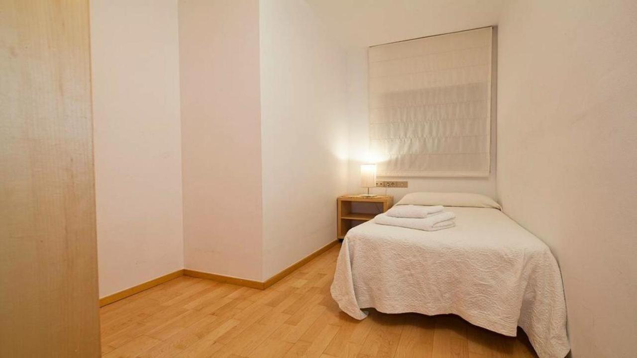 Apartment Spacious In With Outdoor Terrace Barcelona