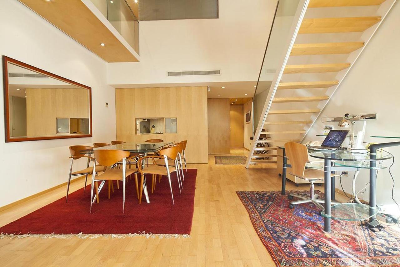 Spacious In With Outdoor Terrace * Barcelona